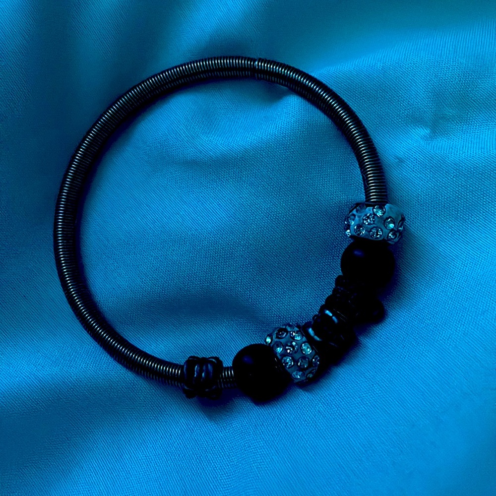 this a pandora that was given to me as a peace offering i don’t want !